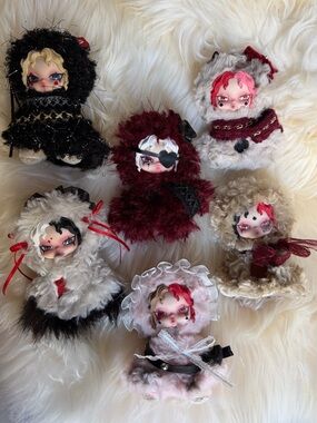 NIB Iris Alice card contract full case of 6, contract of cards